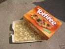 1 leere Packung Toffifee